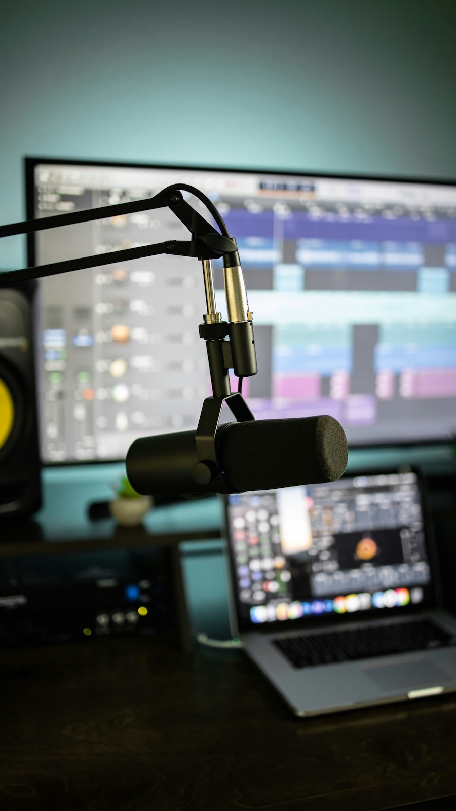 Nail your next self-tape with these audition video best practices and handy checklist, covering everything from essential equipment to performance tips.